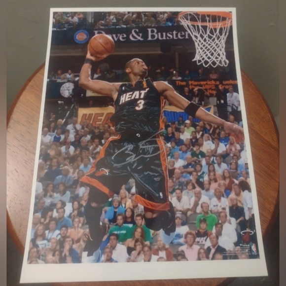 NEW! DWYANE WADE MIAMI HEAT 2006 NBA FINALS!🏆 GLOSSY 8.5x11 SLAM DUNK💥 POSTER! - Picture 5 of 5
